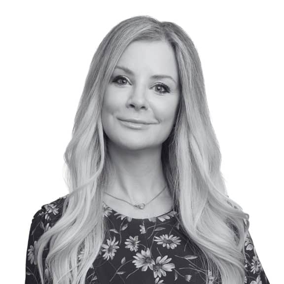 Photo of Robyn Scott, Chief Legal Officer